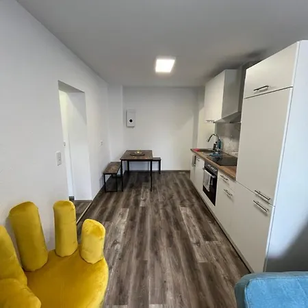 Sam Lu/oppau Apartment